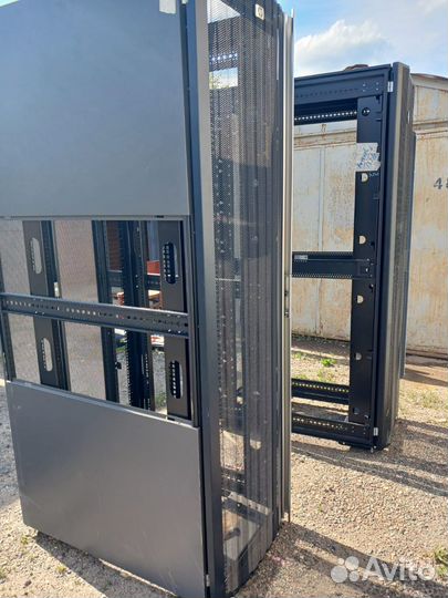 Серверный шкаф 42U HP
