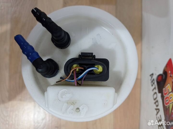 Бензонасос, насос топливный Skoda Fabia 2 (5J) 5J