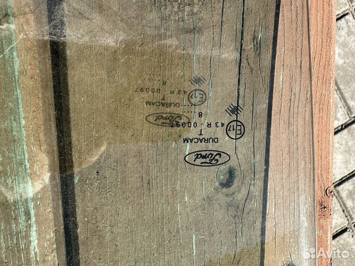 Стекло двери передней правой Ford Transit Connect