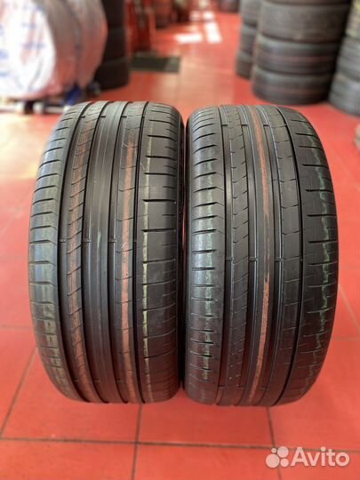 Pirelli P Zero PZ4 255/35 R21 98Y