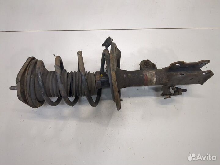 Амортизатор подвески Toyota Avensis 3, 2010