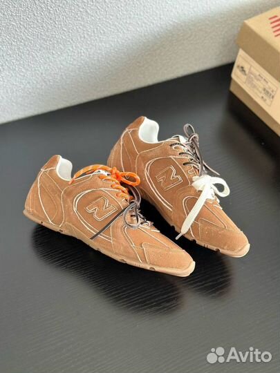 Кроссовки new balance / miu miu