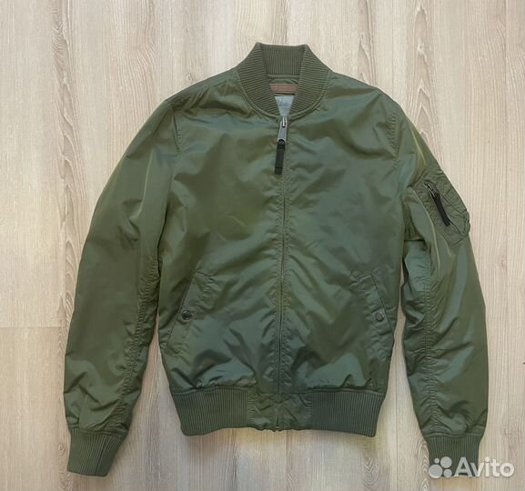 Бомбер Alpha Industries XS/S оригинал