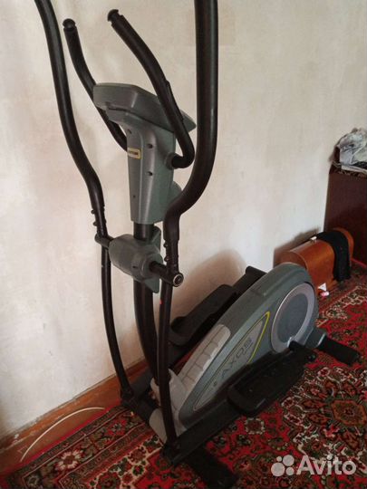 Эллиптический тренажер