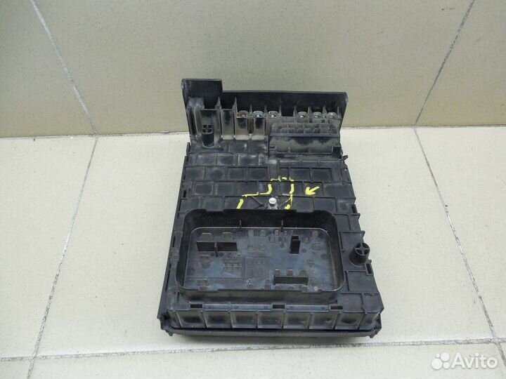 Блок предохранителей Passat B7 2011-2015