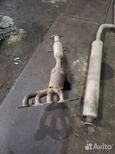 Коллектор выпускной Ford Focus 2 седан 1.8 qqdb