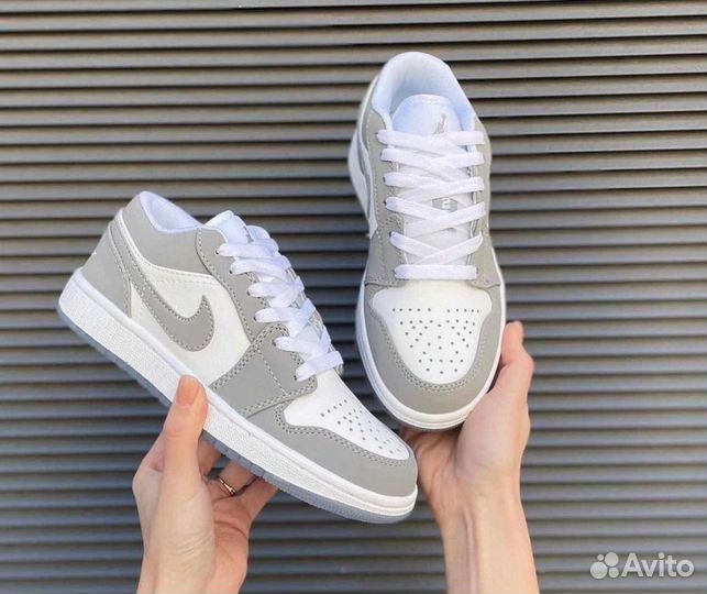 Кроссовки Nike Air Jordan 1