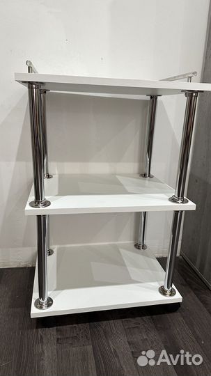 Этажерка на колесиках