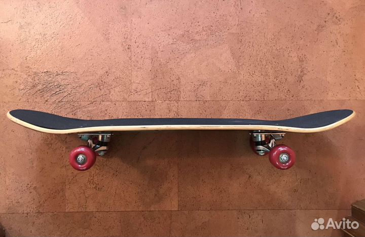 Продам скейтборд Larsen