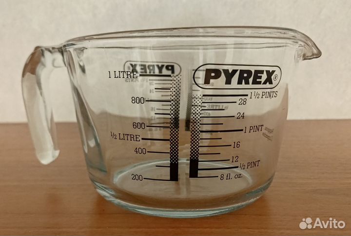 Мерный стакан Pyrex 1 л стекло