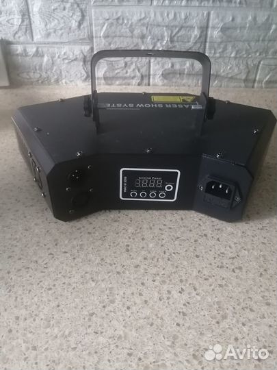 Трехголовый лазерный светильник rgв