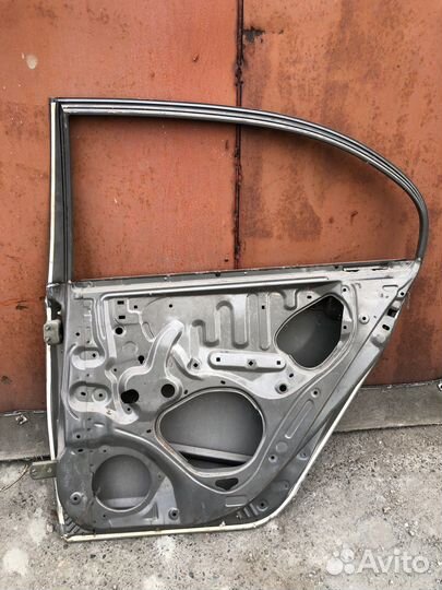 Дверь задняя правая lifan solano
