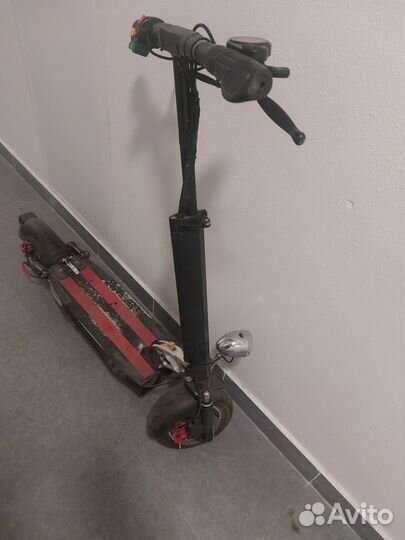 Продаю самокат