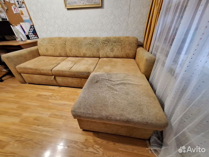 Большой угловой диван бу