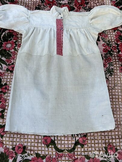 Старинная женская рубаха с символикой