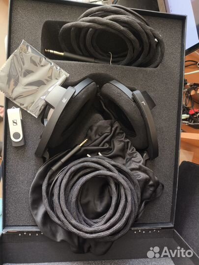Наушники Sennheiser HD 800S (HD800S)