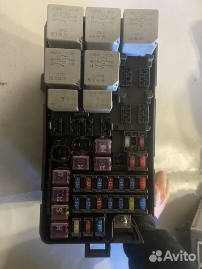 Блок предохранителей Chevrolet Lacetti