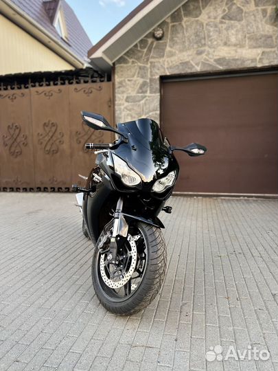 Honda cbr 1000rr