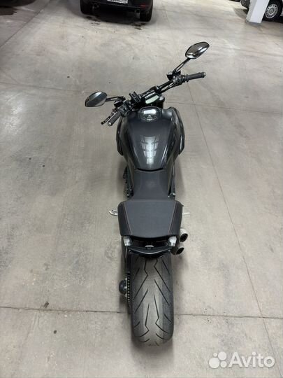 Ducati Diavel Carbon
