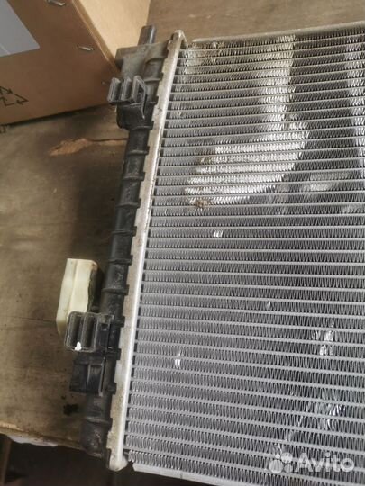 Радиатор охлаждения двигателя Skoda Rapid 1
