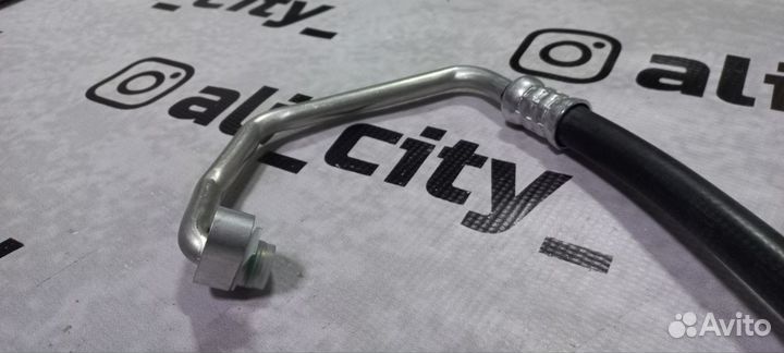 Трубка кондиционера королла Е180 от компрессора