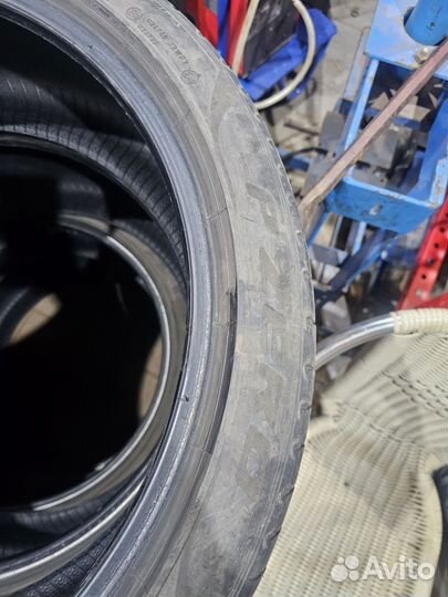 Pirelli P Zero 245/40 R20 и 275/35 R20 102Y