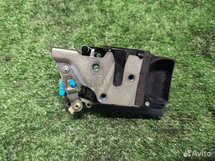 Замок двери передней правой Chevrolet Spark (M300