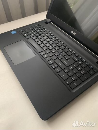 Ноутбук Acer Aspire ES1-533