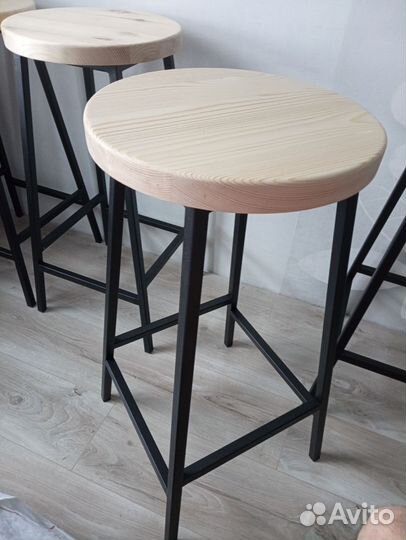 Барный стул