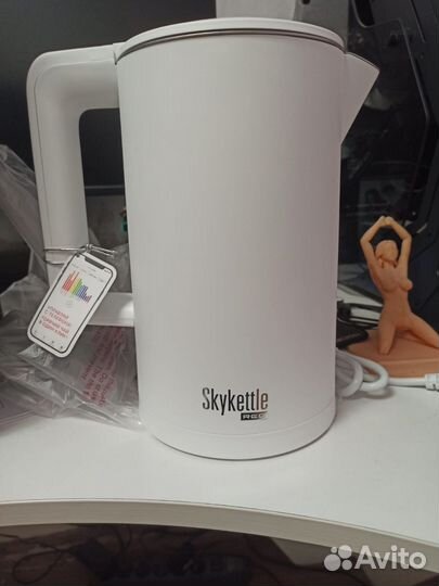 Чайник электрический RED Solution 1,7л, белый