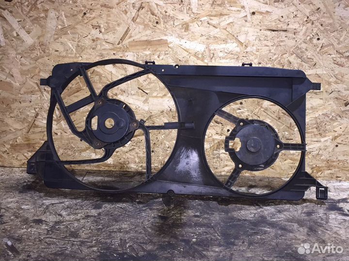 Диффузор вентилятора Ford Transit