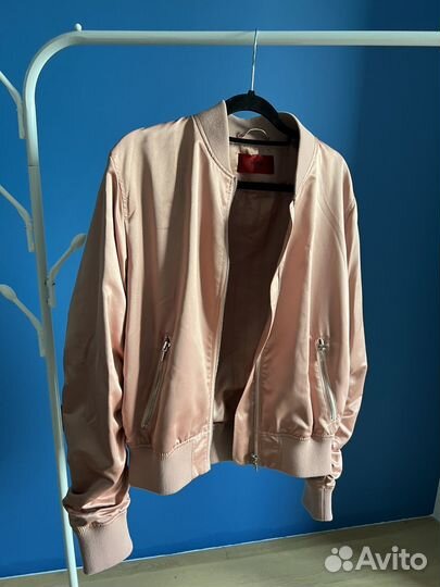 Бомбер Hugo женский