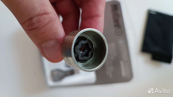 Секретки на колеса McGard 38018 SL