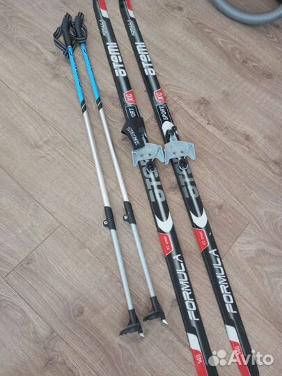 Лыжи беговые детские 140 с ботинками