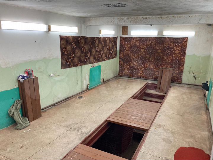 Гараж, > 30 м²
