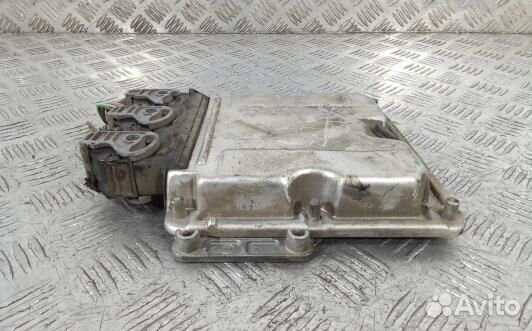 Блок управления двс renault master 2 (DBR18PC01)