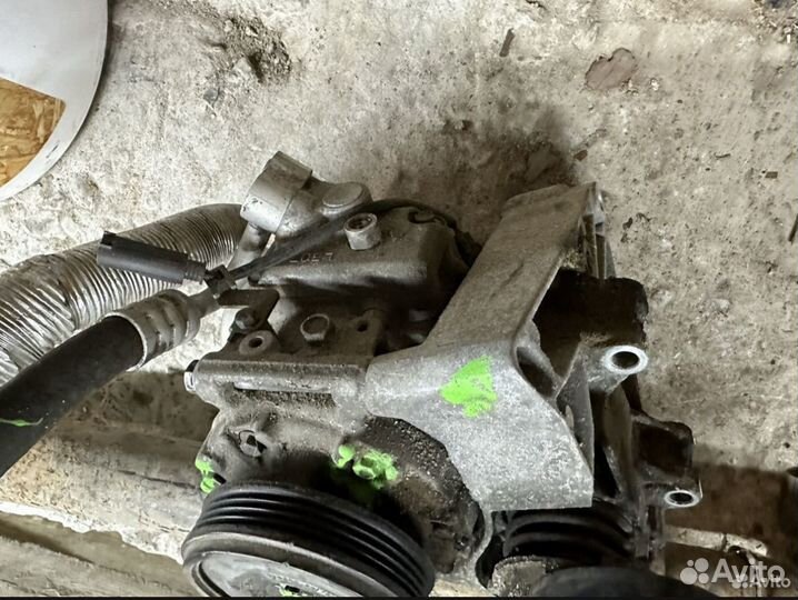 Компрессор кондиционера bmw 5 e60/e61