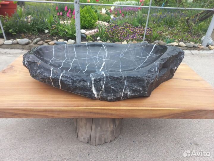 Раковина из натурального камня столешница лофт