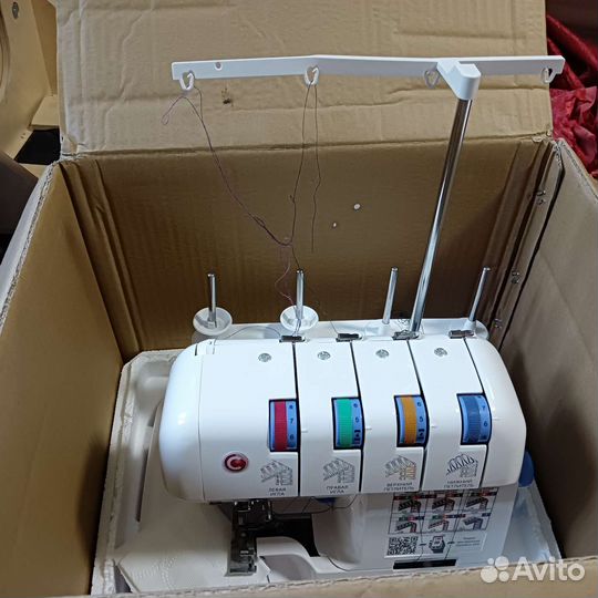 Оверлок comfort 550