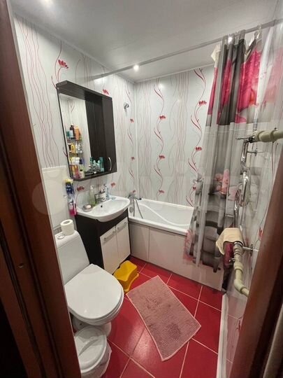 2-к. квартира, 40 м², 5/5 эт.