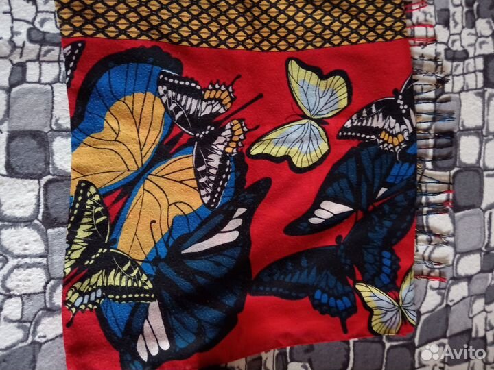 Шарфы платки палантины