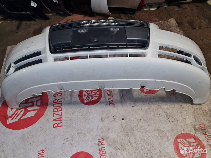 Бампер передний Audi A4 B7 BFB 2006