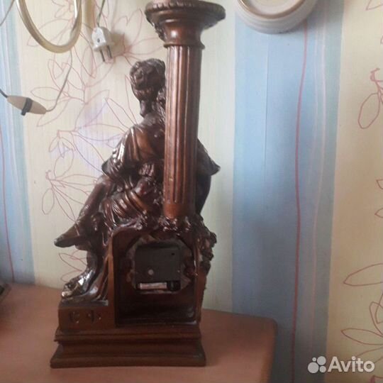 Настольные часы