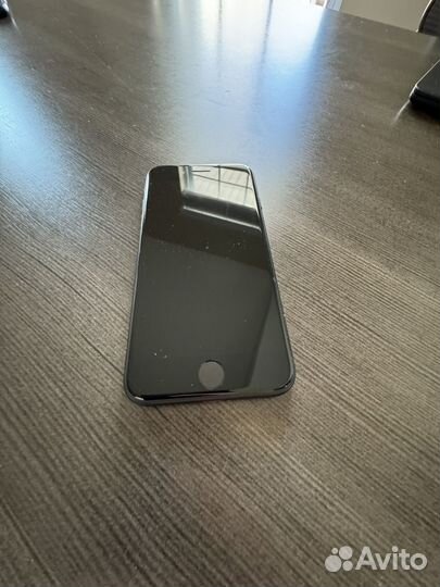 iPhone SE (2022), 128 ГБ