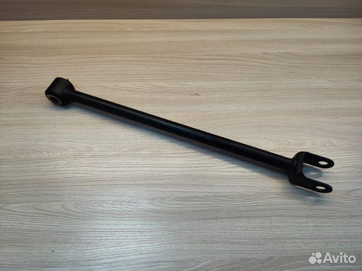 Тяга поперечная задняя правая Renault Duster