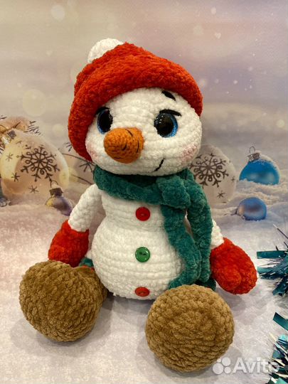 Вязаный снеговик ручной работы