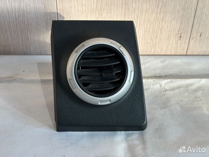 Дефлектор в торпедо правый SsangYong Actyon Sports