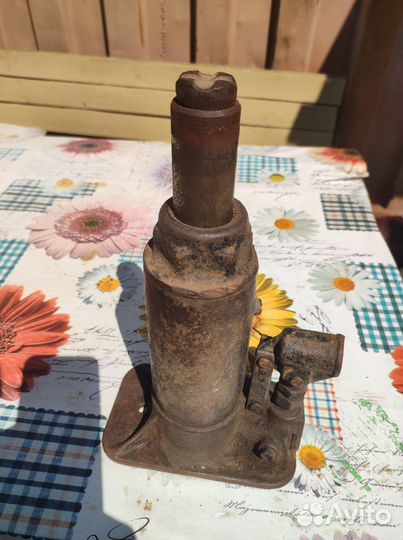 Домкрат гидравлический 5тонн