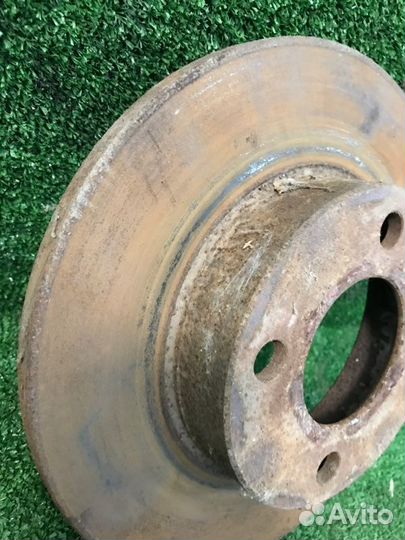 Тормозной диск передний Audi 80 B3 JN 1.8 1990