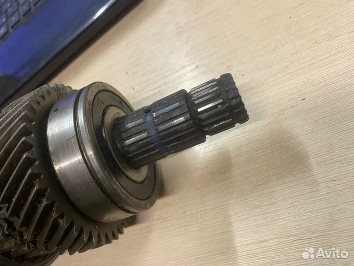 Вал вторичный Ford Focus 2 qqdb 1.8 бензин 2009